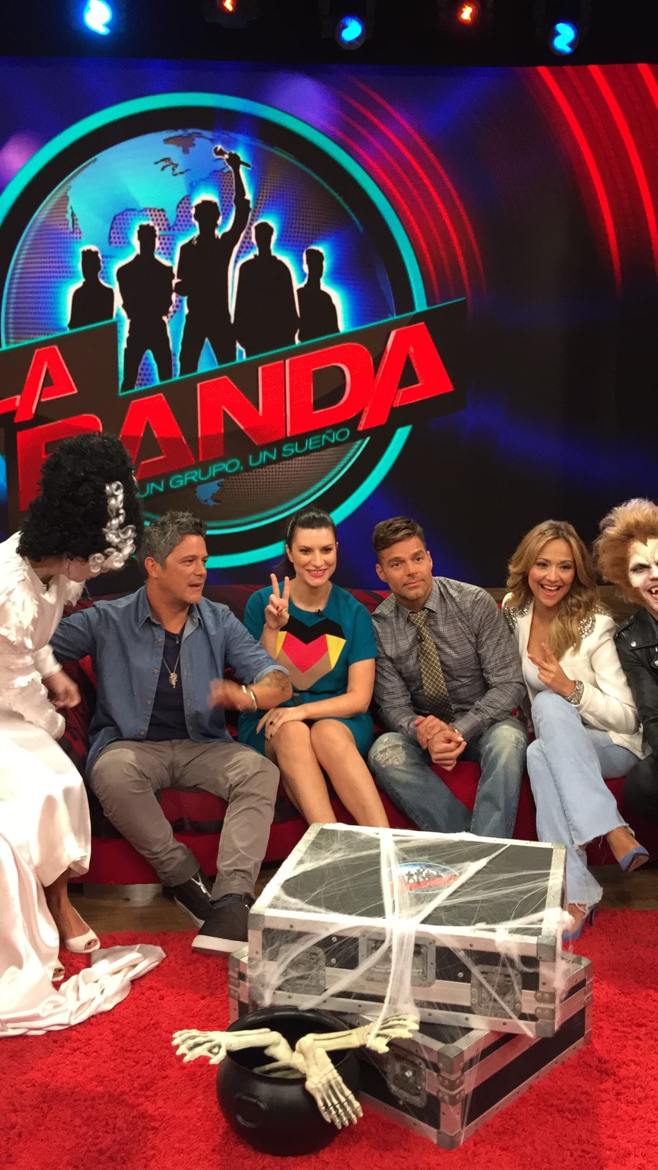 Los jueces ya están listos para los en vivo de La Banda. La competencia entra en su etapa más crucial y los chicos van con todo.