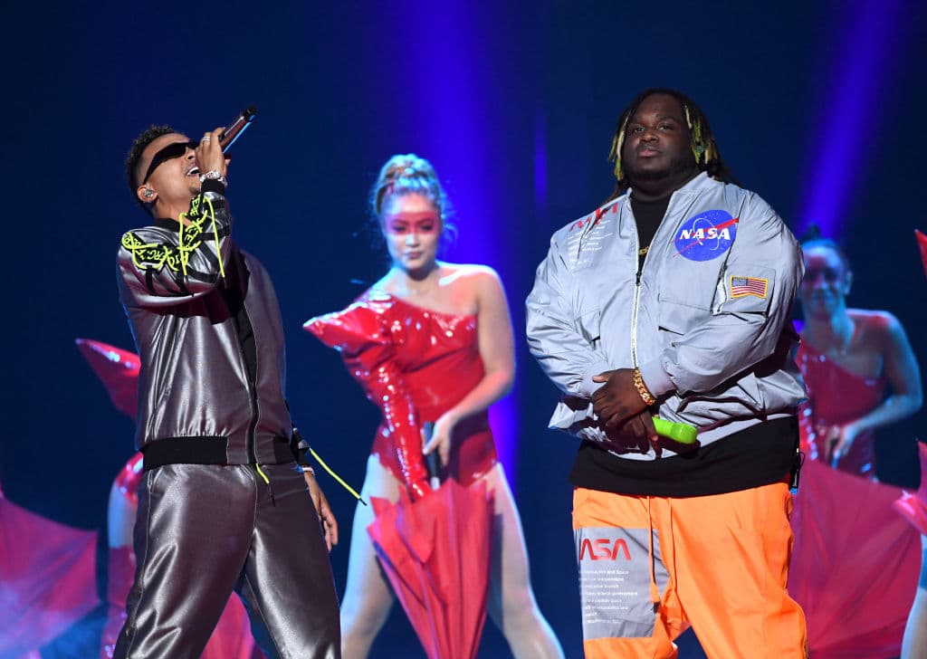 Y también apoyó a 
<b>Sech</b> en su primera aparación en los Latin GRAMMY.