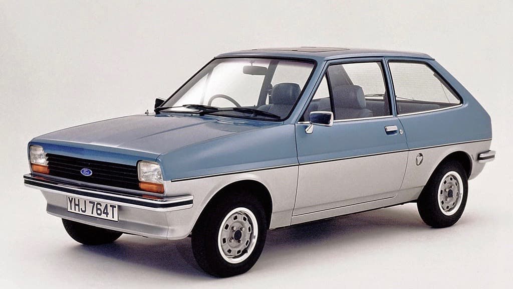 <h3 class="cms-h3-H3">11. Ford Fiesta</h3>
<br>
<br>El primer subcompacto de Ford fue un éxito inmediato en Europa pero nunca ha logrado conquistar el corazón del público estadounidense en sus dos incursiones en nuestro lado del atlántico. Con más de 15 millones de unidades vendidas, el Fiesta sin embargo es el subcompacto más vendido en el mundo y el ranqueado en el puesto más alto en esta lista. El Fiesta desaparecerá del mercado estadounidense en para 2019.
<br>
<br>
<b>Año de estreno</b>: 1976.
<br>
<b>Año de salida</b>: Aún es producido.