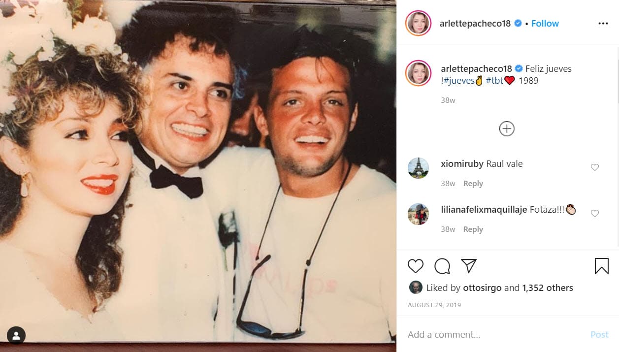 <b><a href="https://www.univision.com/famosos/raul-vale-ni-cerca-imaginaba-su-talento-antes-de-morir-esto-dice-arlette-pacheco-sobre-su-hija-nicole-fotos">Arlette Pacheco y Raúl Vale</a></b> estuvieron casados durante 7 años, tiempo en que procrearon a
<b>Nicole y Carla</b>, quienes siempre mantuvieron una relación cercana con Angélica Vale.
<br>