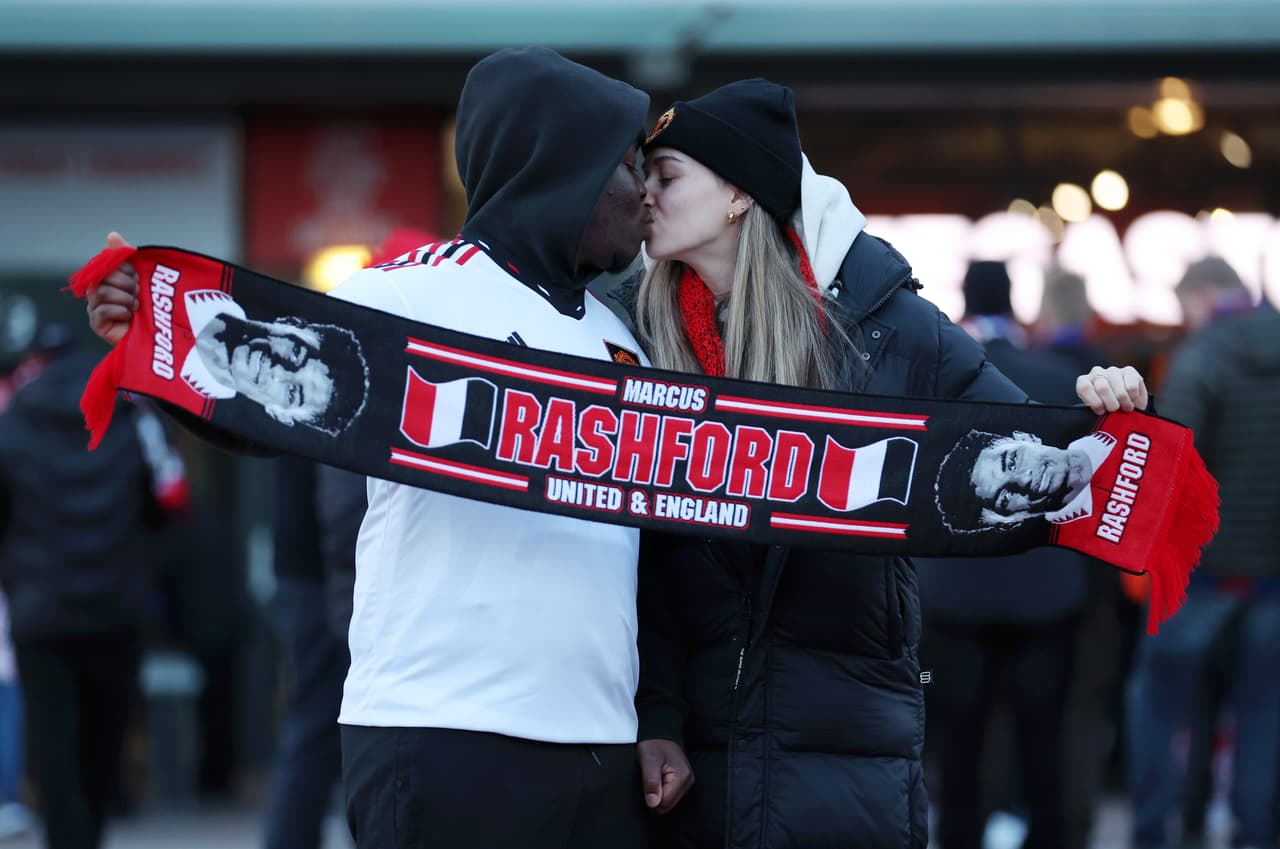 Manchester United elimina al Barcelona en los Playoffs de la UEFA Europa League