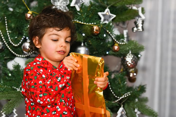 Los juguetes son los grandes protagonistas de las listas navideñas y garantizan ilusión y entretenimiento para los pequeños de la casa. Pero no están exentos de riegos.