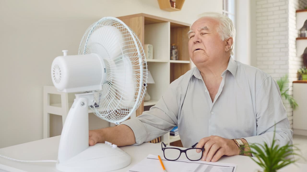 <h3 class="cms-H3-H3">Ejemplos recientes en Texas </h3>
<br>En julio de 2022,
<b>Dallas vivió 21 días seguidos por encima de los 100 °F</b>, algo que no ocurría desde 2011. En junio de 2023, un domo de calor cubrió casi todo el estado,
<b>dejando sensaciones térmicas de hasta 117 °F (47 °C) en Corpus Christi.</b>