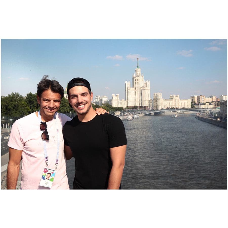 El mayor de los dos hijos varones del famoso comediante, dijo sentir “impotencia” por quienes opinan sobre su carrera sin conocerla.