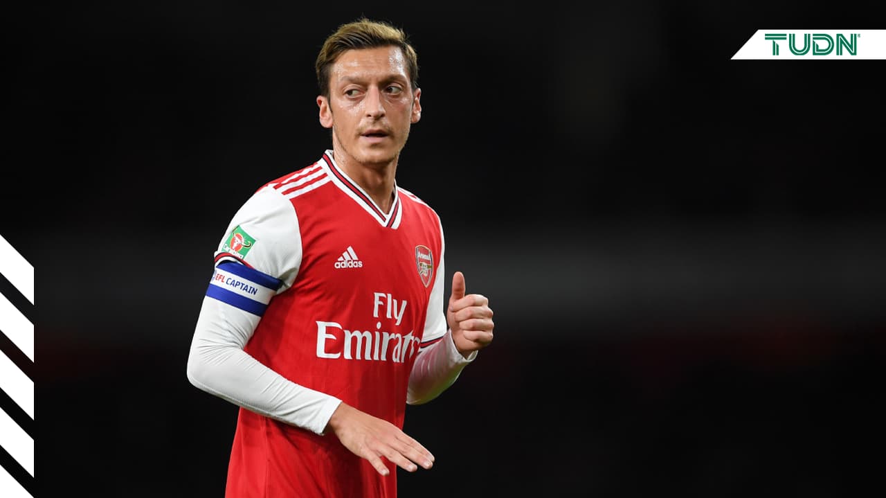 Arsenal quiere deshacerse de Mesut Ozil
