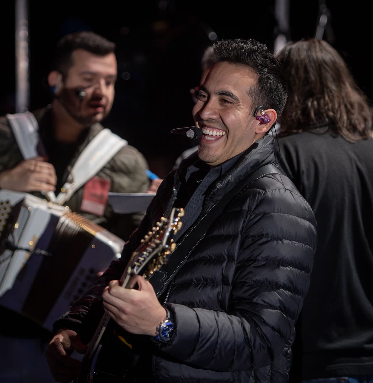 Calibre 50 deleitará al público con su famoso 'Corrido de Juanito'.