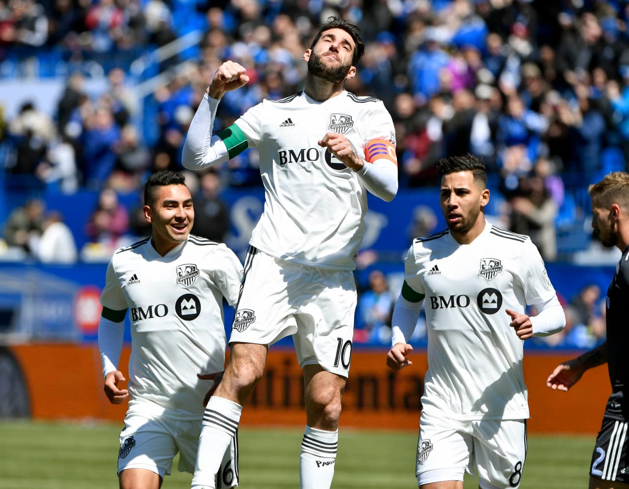 Vela fue titular, pero el que se hizo figura en el principio fue Ignacio Piatti, autor del 1-0 al minuto 9 para Montreal Impact.