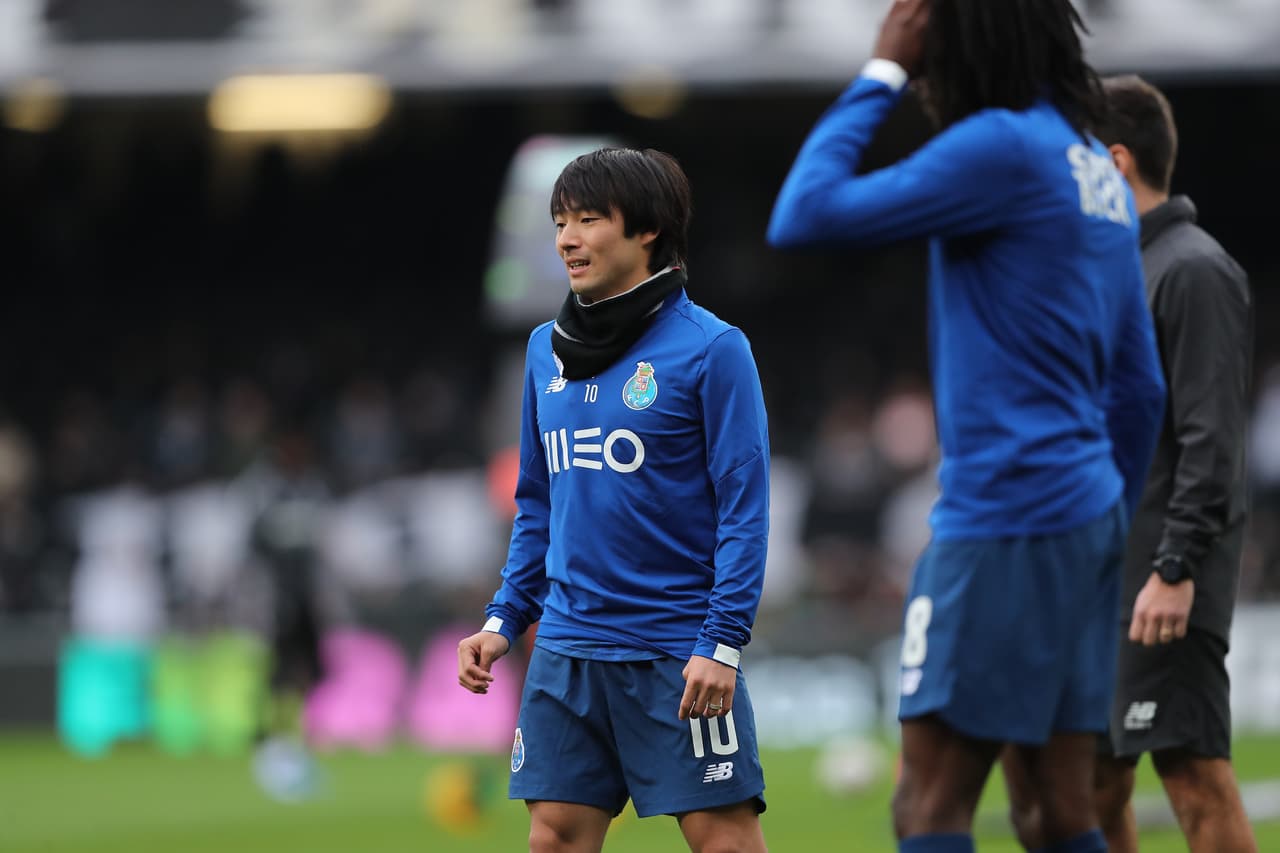 El Porto, al ser visita, fue víctima por parte de los fanáticos locales, pues sus cánticos influyeron en el jugador.