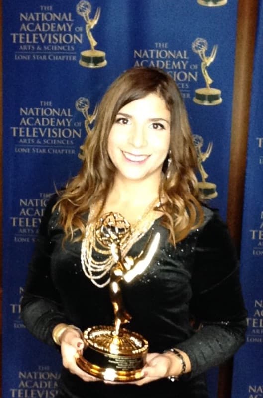 La reportera Karen Falla se llevó un Emmy por su trabajo en "Emboscada Mortal".