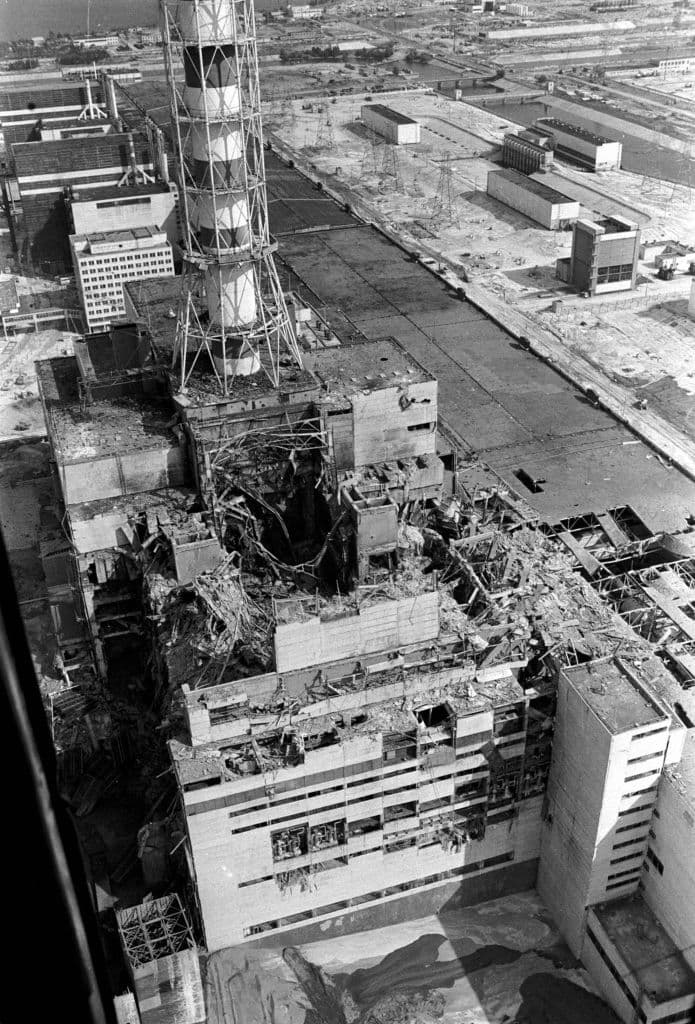 El 26 de abril de 1986 una explosión, 
<b>equivalente a 500 bombas atómicas como la lanzada sobre <a href="https://www.univision.com/noticias/hiroshima-recuerda-el-bombardeo-atomico-fotos">Hiroshima</a></b>, al final de la Segunda Guerra Mundial, tuvo lugar en la central nuclear Vladímir Ilich Lenin, ubicada en el territorio que ocuopa la actual Ucrania.