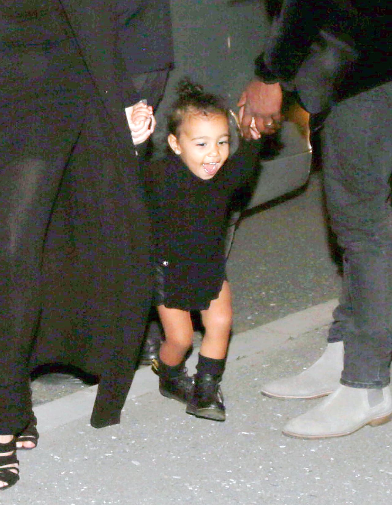 ¡Parece ser que a Nori le gusta correr del susto por todos lados!