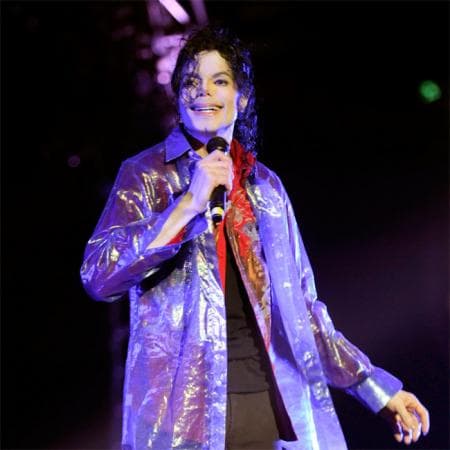 A lo largo de su trayectoria, Michael sembró diversos éxitos como 'Beat it', 'Billie Jean' y 'Thriller' pertenecientes al álbum 'Thriller' lanzado en 1982.