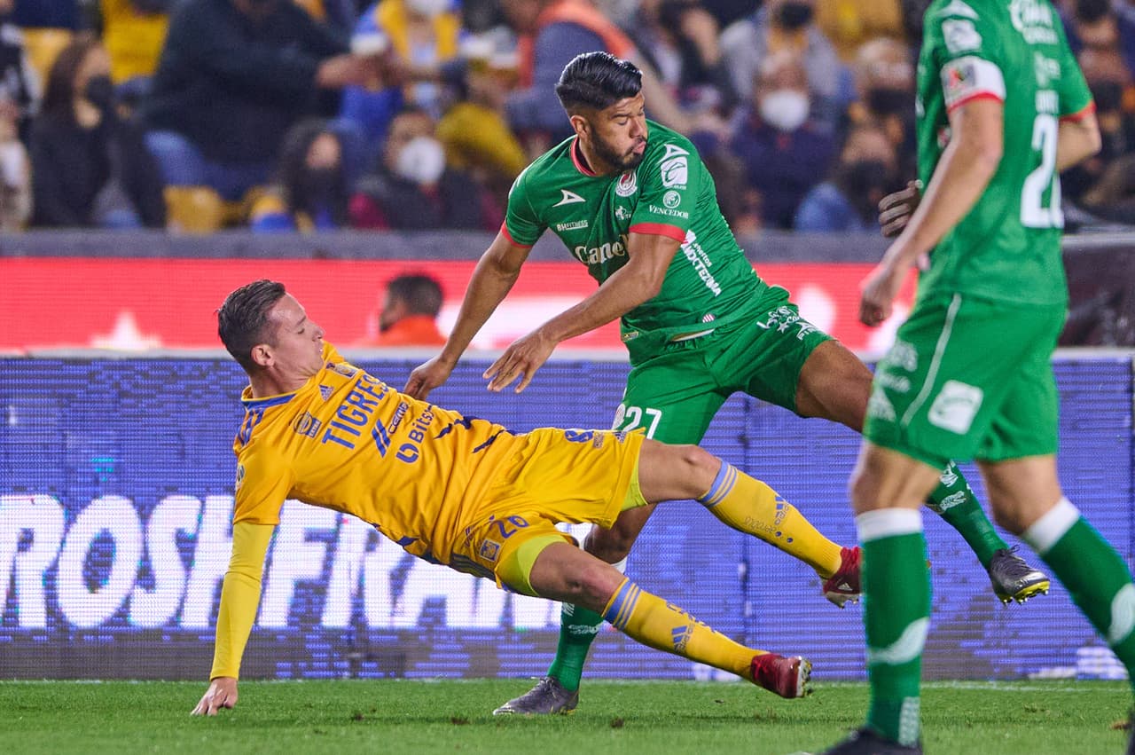 En un partido cerrado los Tigres lograron sacar el triunfo ante San Luis que empezó ganando pero no pudo aguantar el marcador.