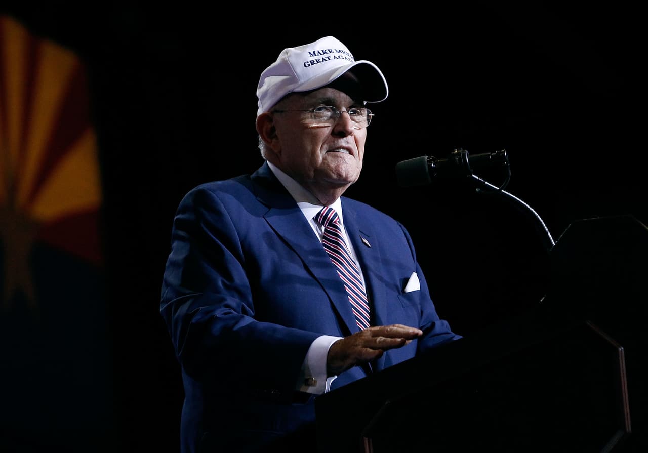 Giuliani asegura que Trump no quiere hacer deportaciones masivas