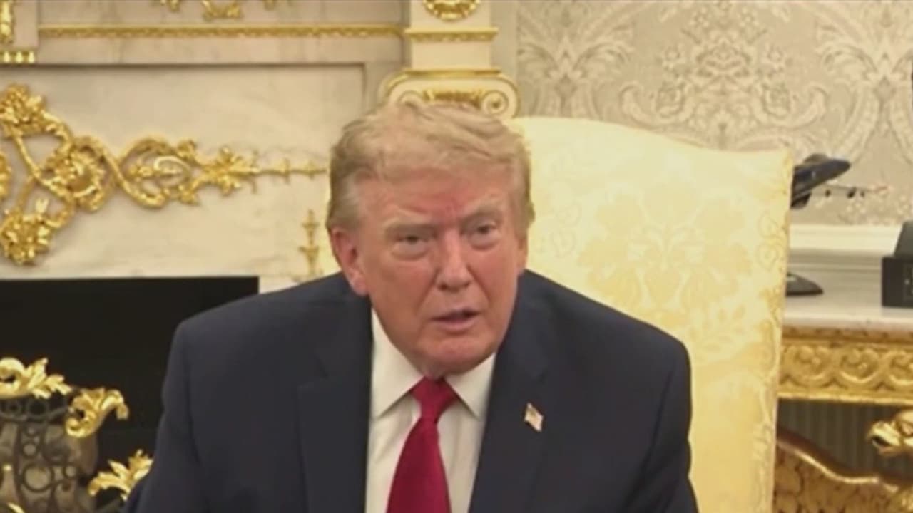 "Guarda silencio": Así fue el tenso momento entre el presidente Donald Trump y una periodista en la Casa Blanca
