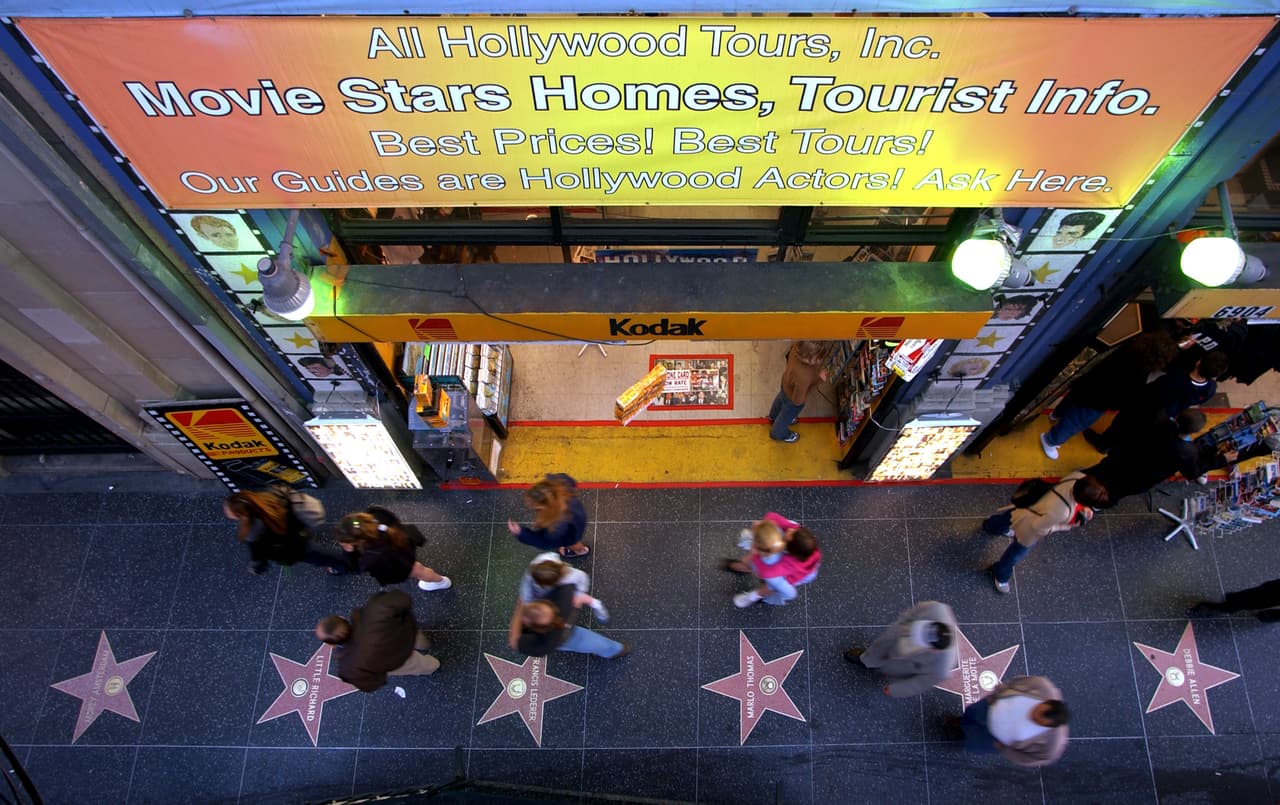 <h3 class="cms-H3-H3">9. California</h3>
<br>
<br>
<b>Muertes por cada 100,000 habitantes: 1.23</b>
<br>
<br>El estado más poblado del país, hogar de unos 15.5 millones de latinos (un 39.5% de su población, según datos del censo), registró un aumento de un 5% en la muerte de peatones. De 460 fallecimientos en 2019 a 485 durante 2020.
<br>