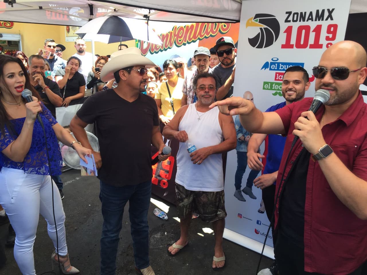 Raúl 'El Pelón', Carla Medrano y El Feo felices de compartir con sus oyentes en Santa Ana.