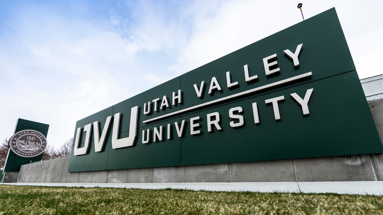 Arrestan a un joven de 20 años por realizar amenazas terroristas a la universidad de Utah Valley