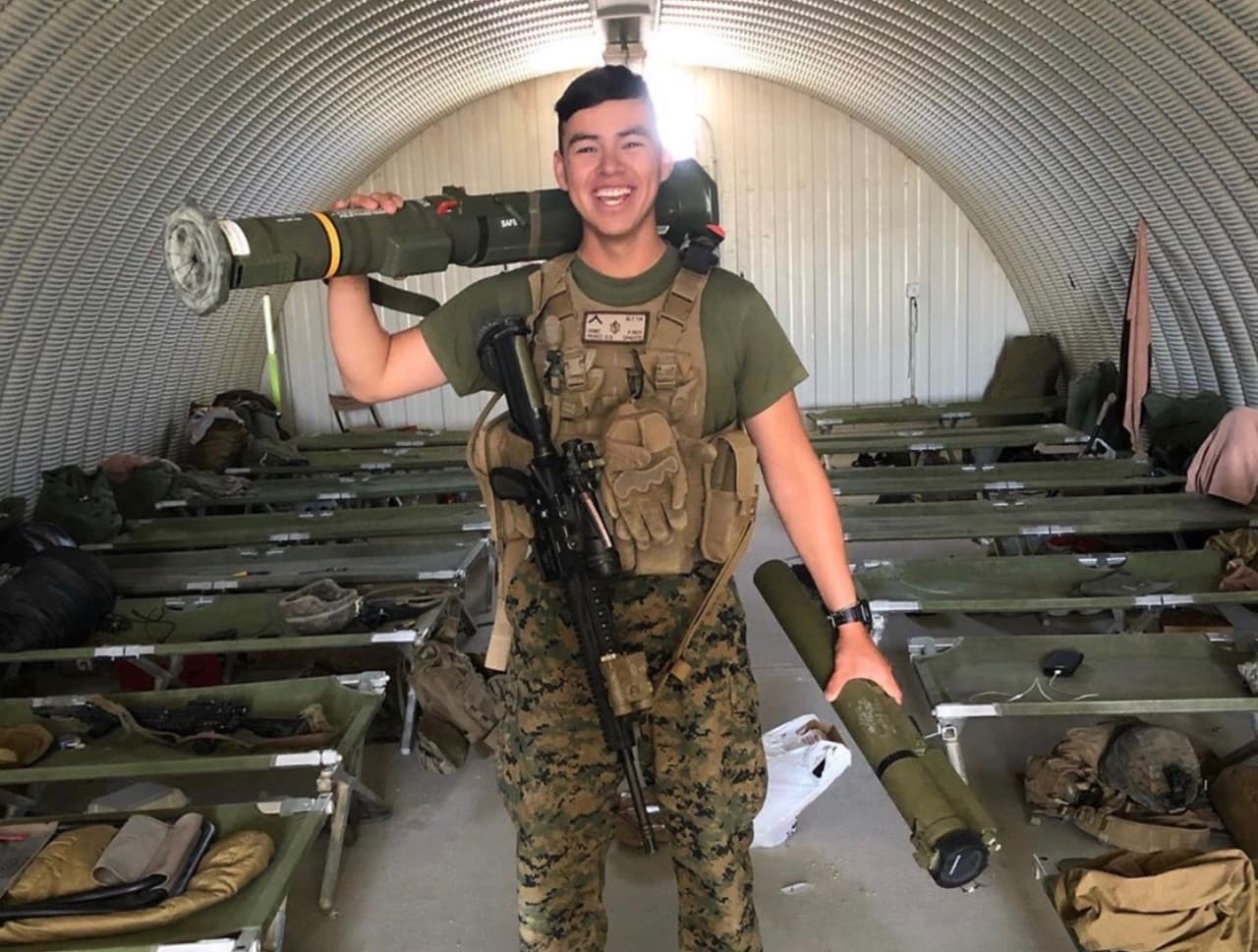 Llegan a San Antonio los restos del marine que falleció durante un ejercicio de entrenamiento en California 