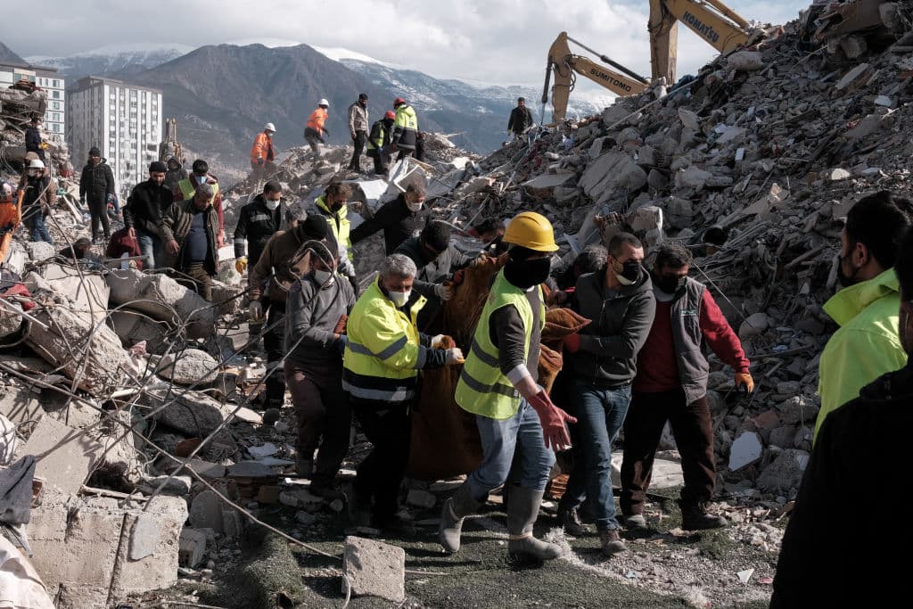 La ya abrumadora cifra de muertos en los terremotos de Turquía y Siria podría llegar a los 50,000, según Naciones Unidas