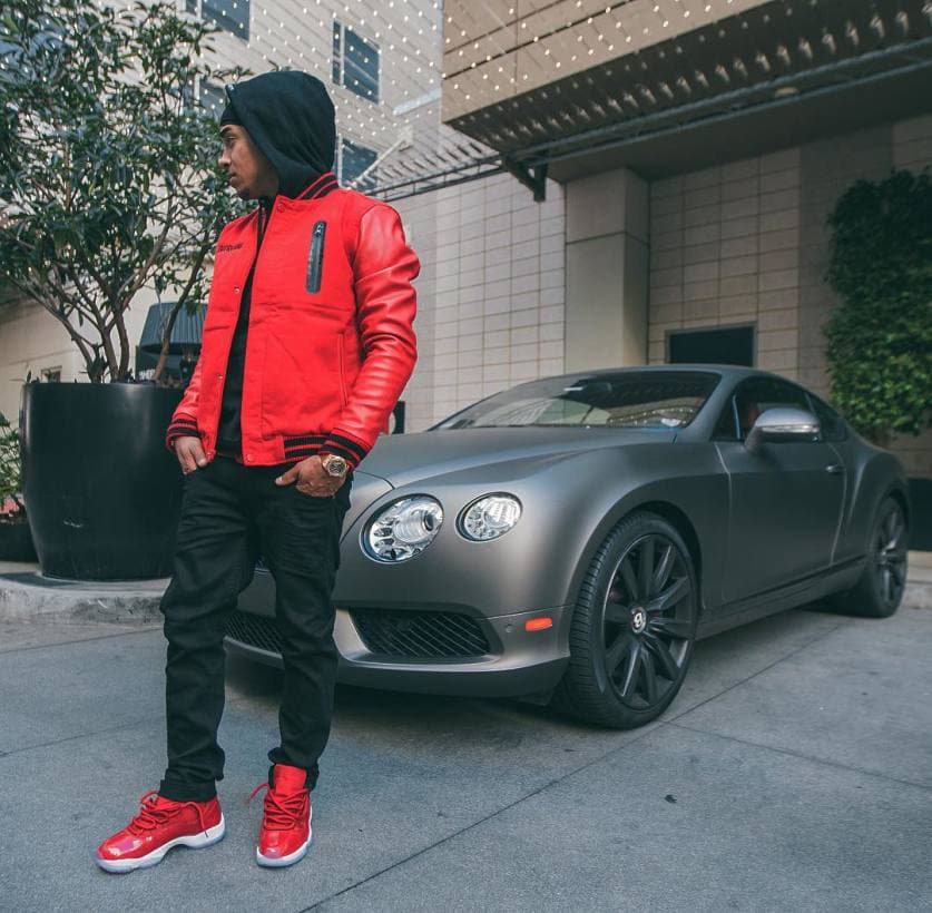 <b>Ozuna - Bentley Continental GT</b>
<br>
<br>Bentley es otra de las casas automotrices con una gran historia y reputación. Sus modelos son desarrollados con la excelencia en mente y el Continental GT, como el que tiene Ozuna, no es la excepción. Este carro es prácticamente un jet privado para las carreteras.
<br>