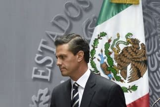 Pese a los anuncios del gobierno de Peña Nieto en materia de seguridad, las protestas por Ayotzinapa no cesan. (Imagen de archivo).