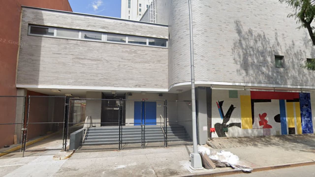 Pelea en el interior de escuela de Hell’s Kitchen deja dos estudiantes heridos