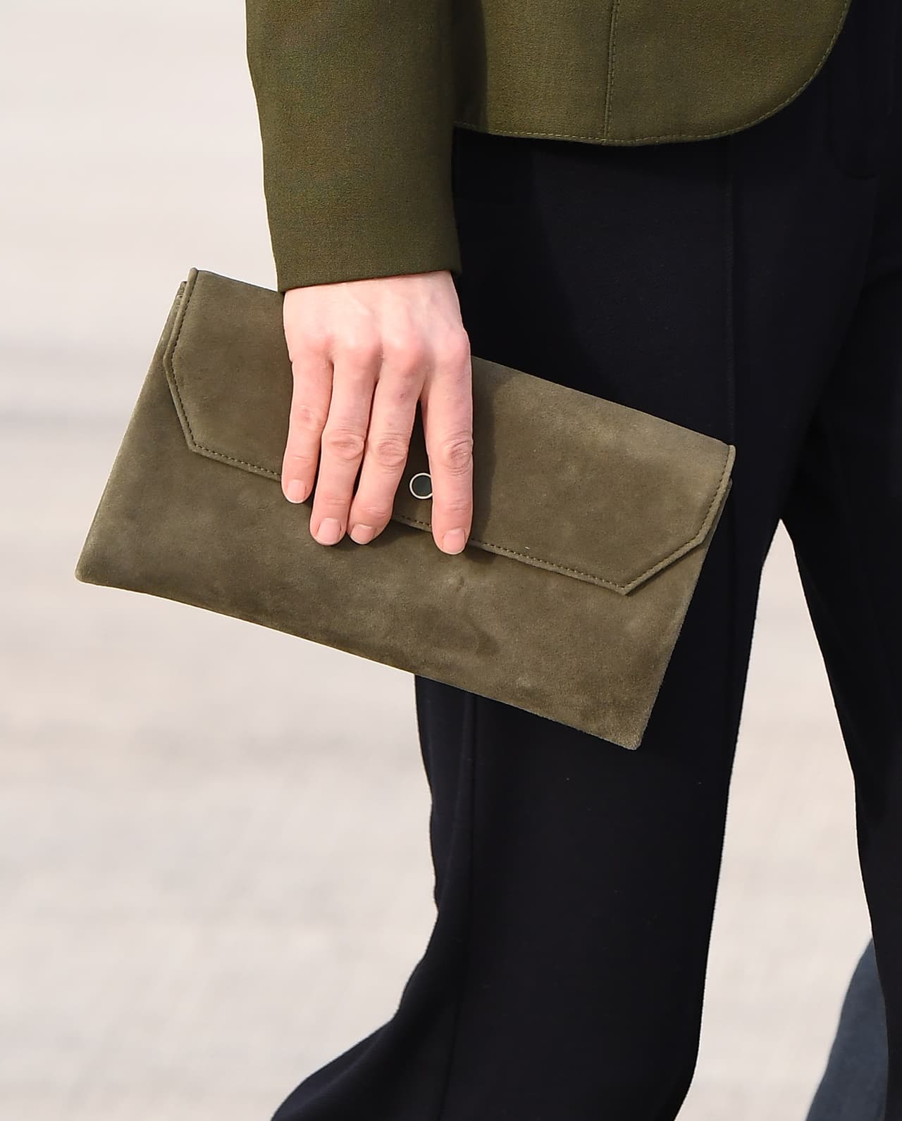 Kate Middleton y el príncipe William de visita en la base aérea británica de Chipre.