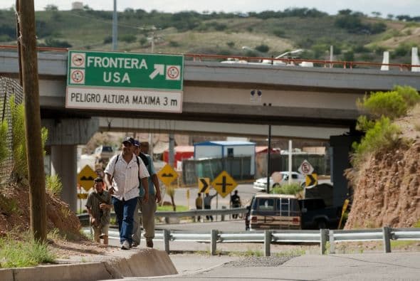 Sus partidarios dicen que la nueva ley disuadirá a los inmigrantes ilegales de venir a Georgia, pero los detractores sostienen que se trata de un ámbito federal y que las porciones de la ley que ya se aplican están afectando a la propia Georgia.