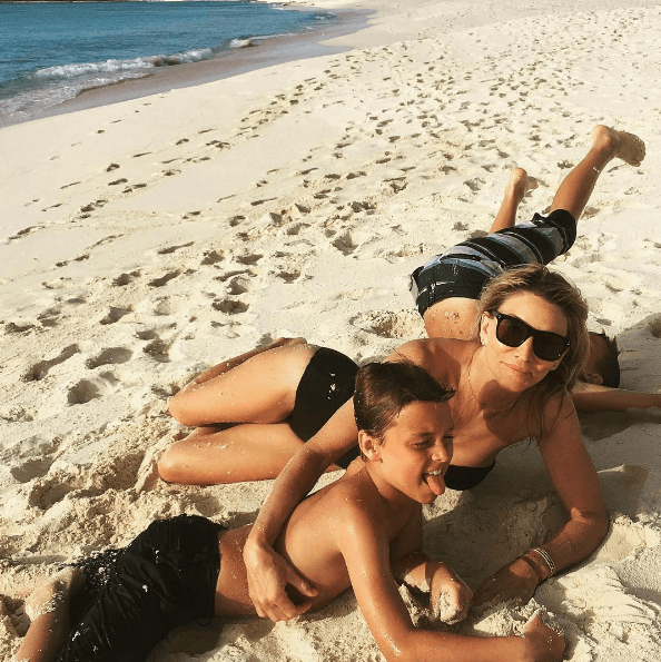 Una niña llamada Tallulah Fyfe y los mellizos Darby Galen y Sullivan Patrick.