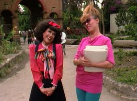 Esta actriz murió el 11 de febrero del 2004 a los 47 años de un padecimiento que los médicos que la atendían no supieron diagnosticar. Tito Guillén Herrera, el esposo de la actriz, declaró para 'El Universal' que la enfermedad de Alejandra era muy rara porque le provocó una arterioesclerosis pulmonar además de un ensanchamiento del corazón desde cinco años antes a su fallecimiento.