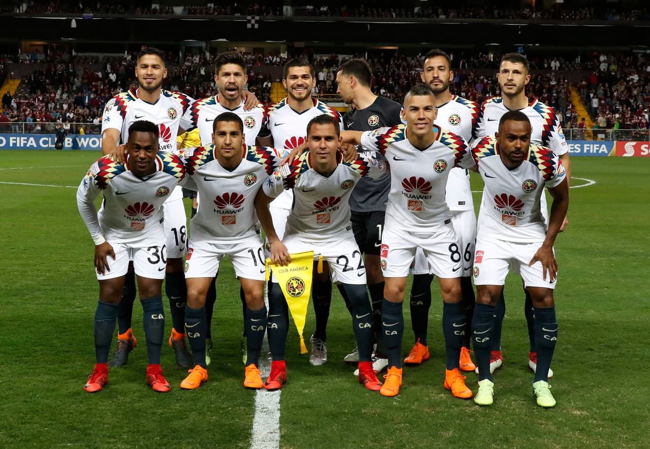 Mientras que América lo hizo con Marchesín, Aguilar, Valdez, Aguilera, da Silva, Rodríguez, Uribe, Ibarra, Domínguez, Martín y Peralta.