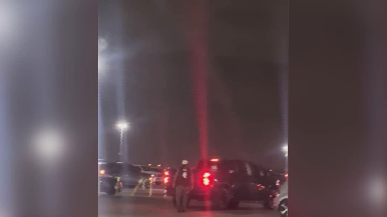 Salen a la luz nuevos videos del tiroteo en el Frost Bank Center que dejó a un hombre herido