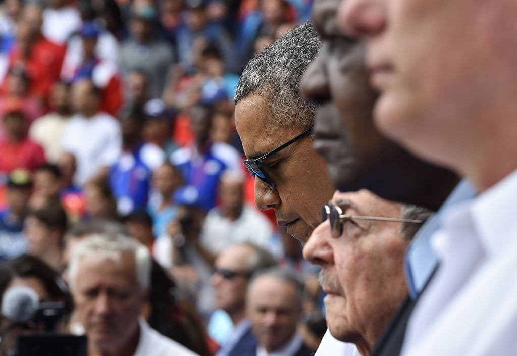 Antes de iniciar el partido, el estadio Latinoamericano hizo unos minutos de silencio por los atentados terroristas ocurridos la mañana de este martes en Bruselas, donde murieron unas 30 personas. (Foto GettyImages)