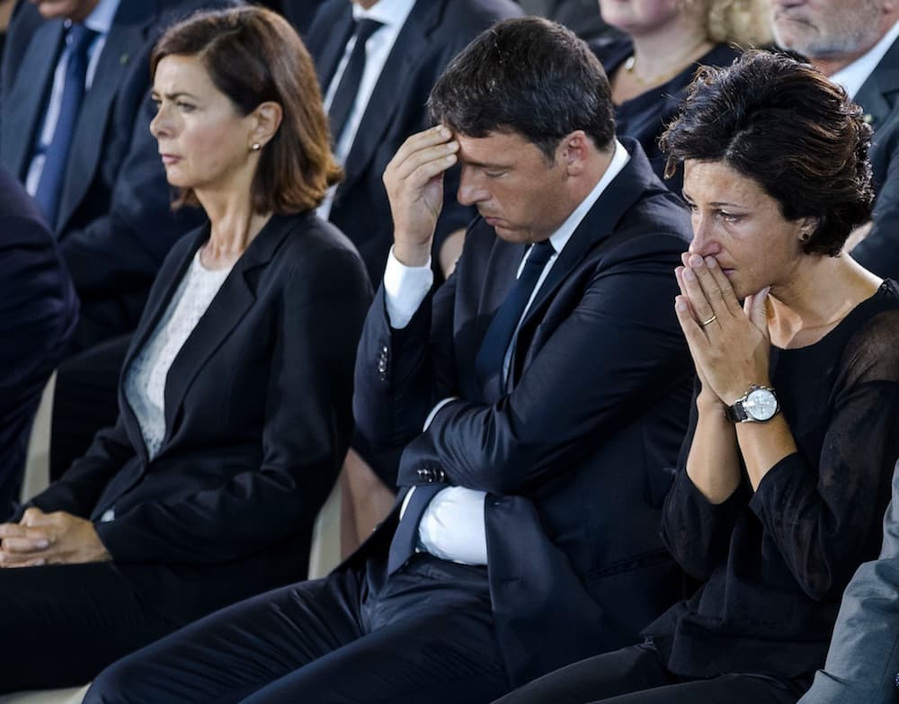 El primer ministro, Mateo, Renzi, participó en el funeral de Estado