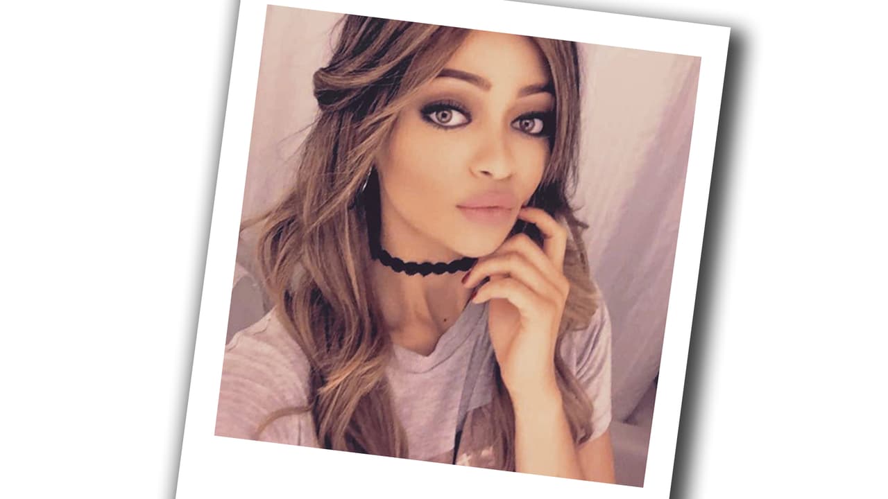 Danelly ama los selfies también.