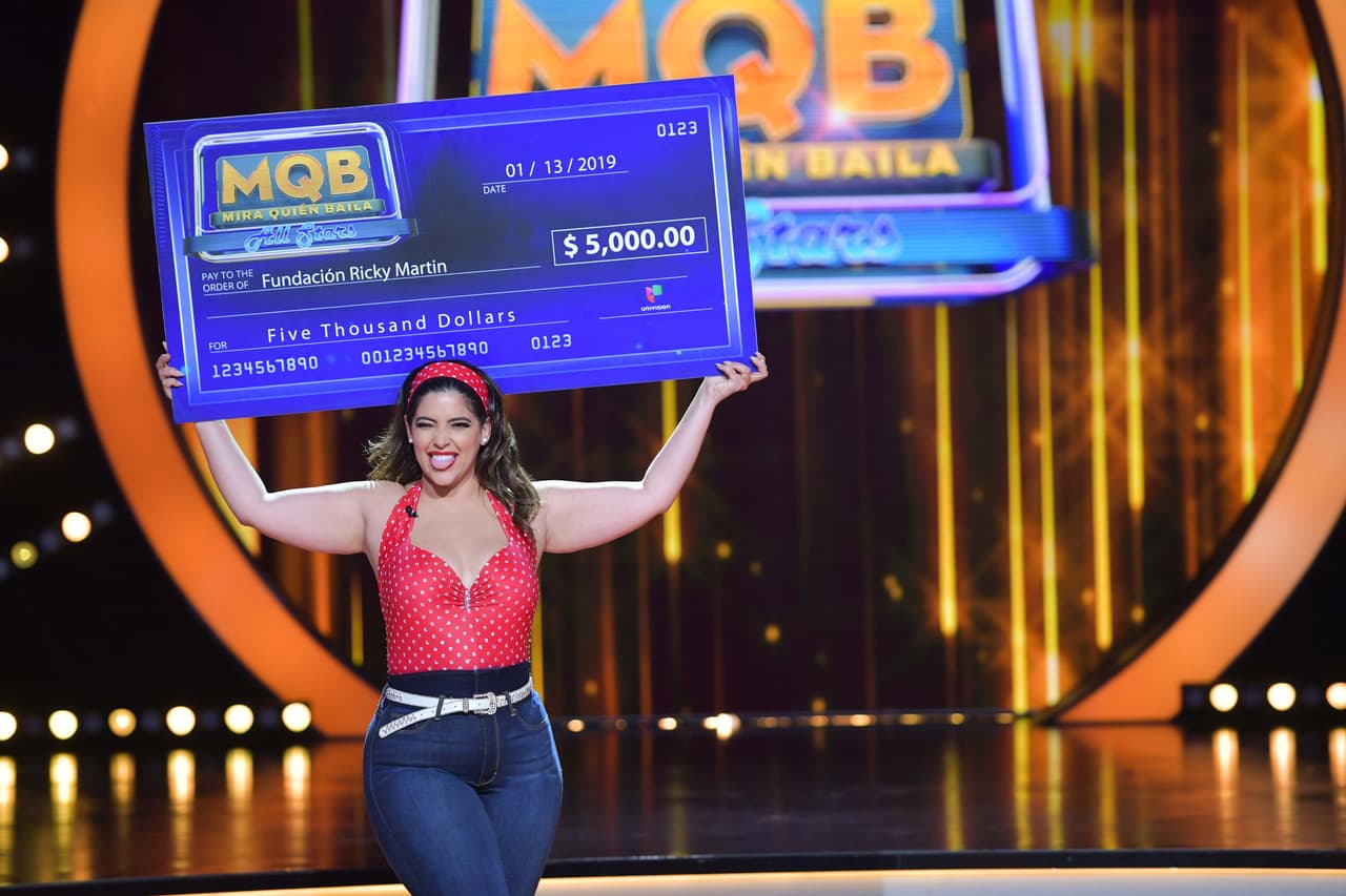 Sin embargo, no se fue con las manos vacías. Denise obtuvo un cheque de 5,000 dólares en favor de la Fundación Ricky Martin,