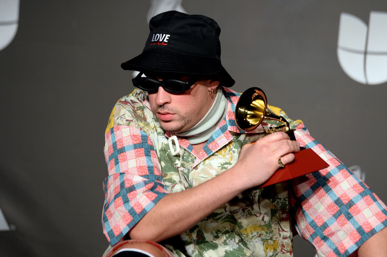 La 20a. Entrega del Latin GRAMMY honró lo mejor de la música latina y entre las estrellas que subieron a recibir el premio estuvo Bad Bunny, quien ganó en la categoría de Mejor Álbum de Música Urbana por su disco "X 100Pre".