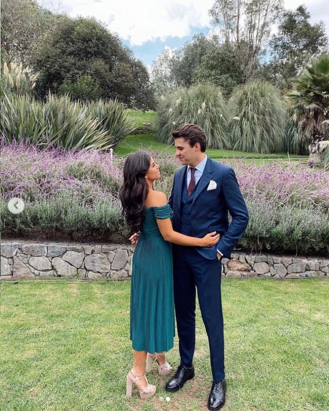 Desde hace tiempo la joven mostró sus deseos de llegar al altar en una dinámica de preguntas y respuestas que hizo con sus seguidores de Instagram: "
<b>Claro que quiero casarme</b>, es algo que me da muchísima ilusión".
<br>