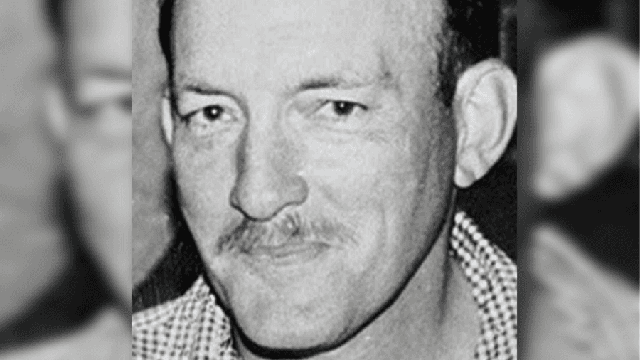 Patrick Sherill, 44 años.
<br>20 de agosto de 1986.
<br>Edmond, Oklahoma.
<br>Víctimas: 14 muertos y 6 heridos.
<br>Murió.
<br>Móvil: Venganza en el trabajo.