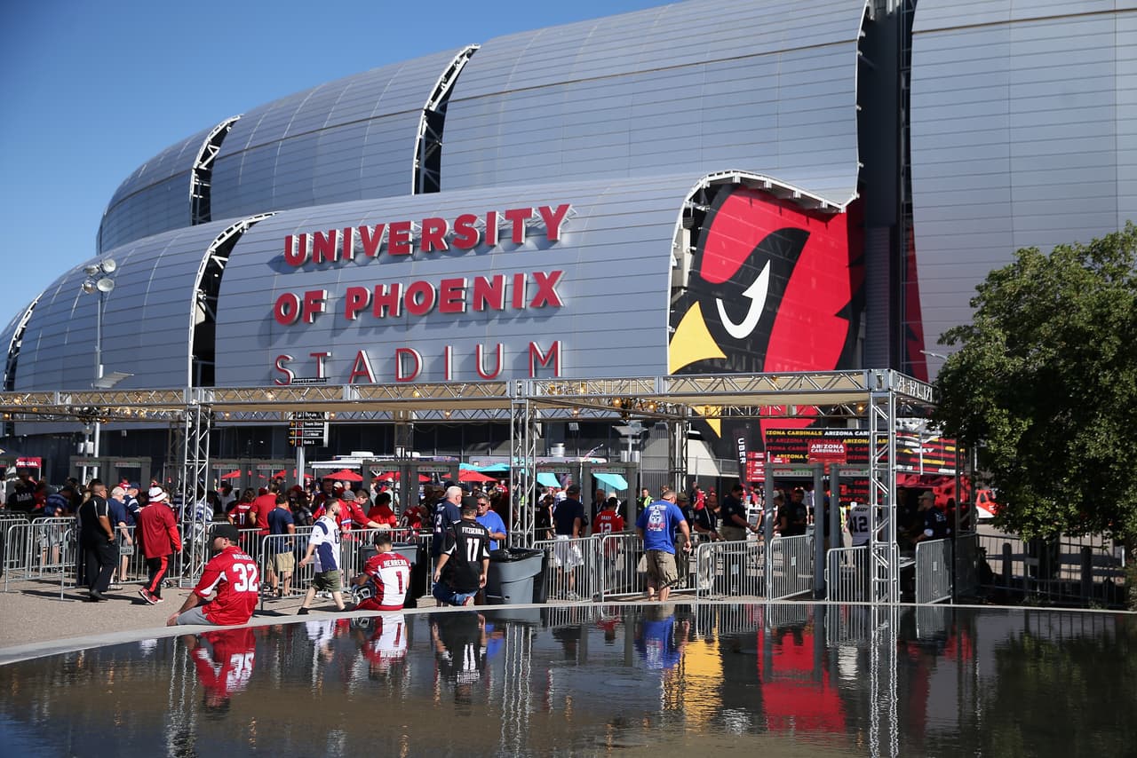 <h3 class="cms-H3-H3">#102. <b>Glendale</b></h3>
<br>Puntaje: 48.51%
<br>Rango de asequibilidad: 20
<br> Rango de actividades: 130
<br> Rango de calidad de vida: 102
<br> Rango de atención médica: 122
<br>