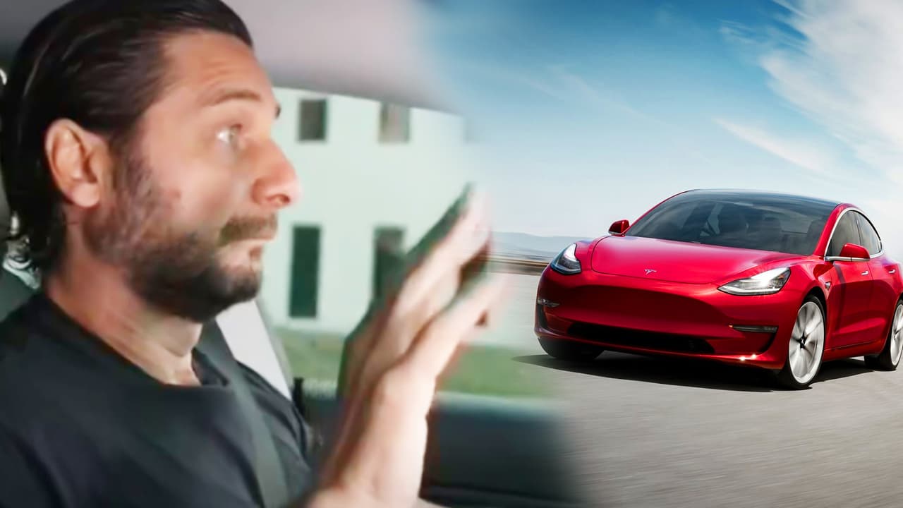 ¡Que nervios! Mira cómo Jaime Gabaldoni prueba en vivo la conducción autónoma de Tesla