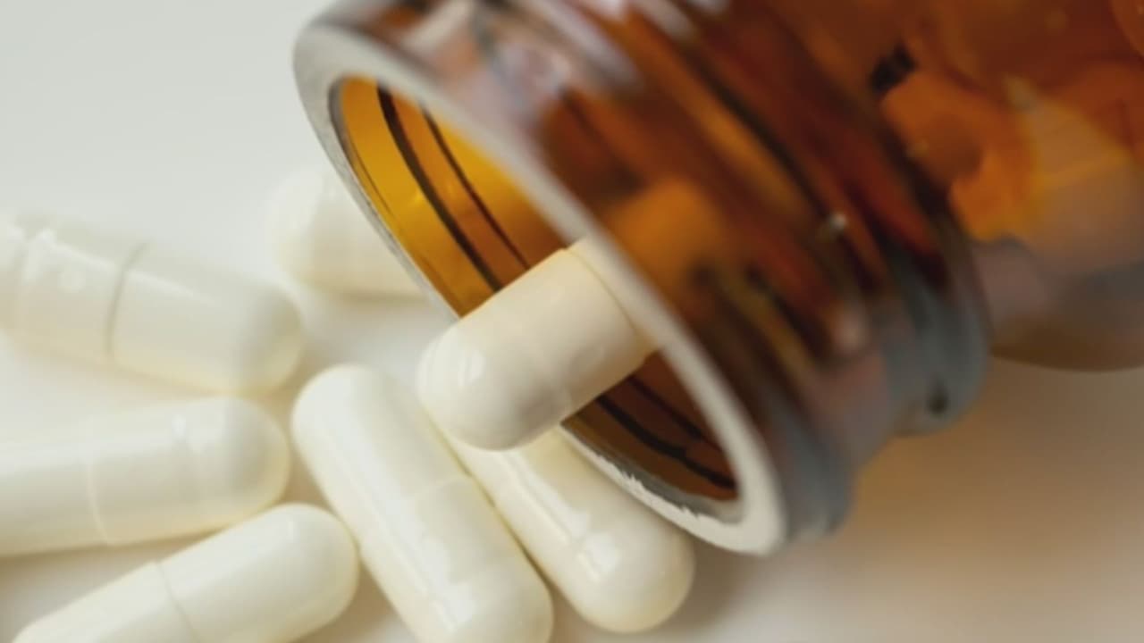 La FDA aprueba una píldora para tratar el deseo sexual en mujeres que han pasado por la menopausia