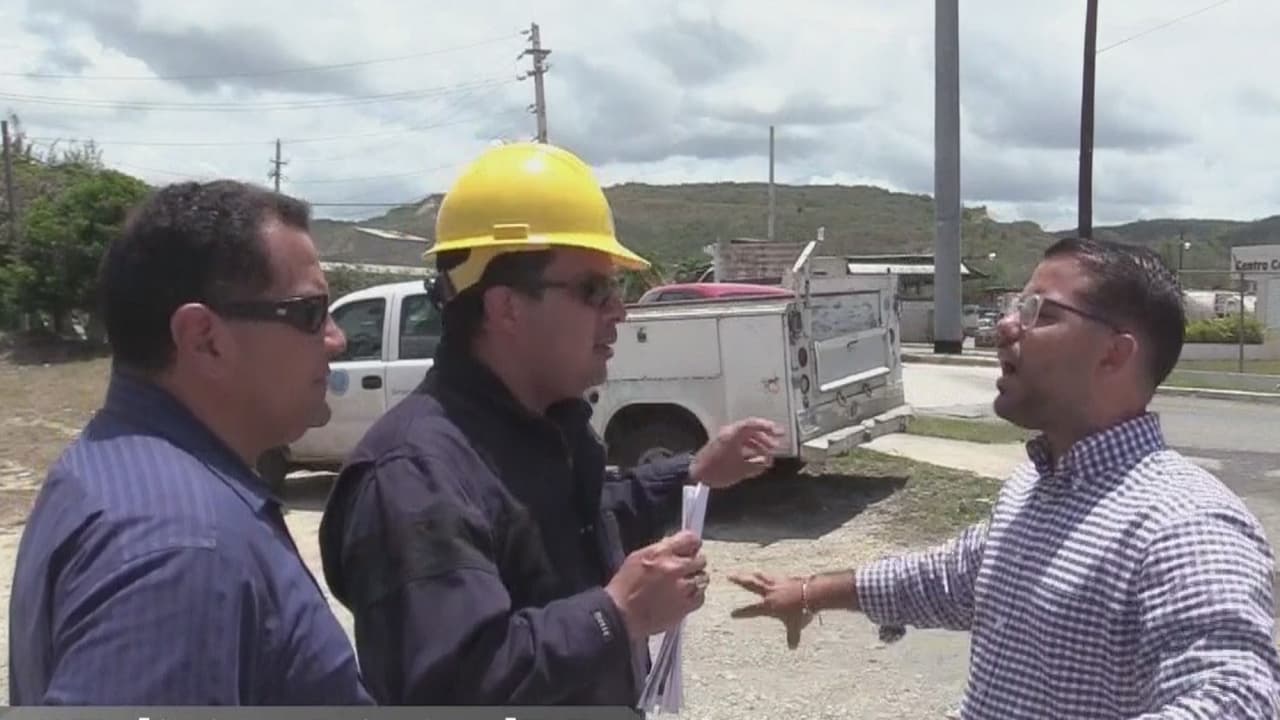 Tres personas resultan heridas tras explosión en fábrica de zapatos en Moca