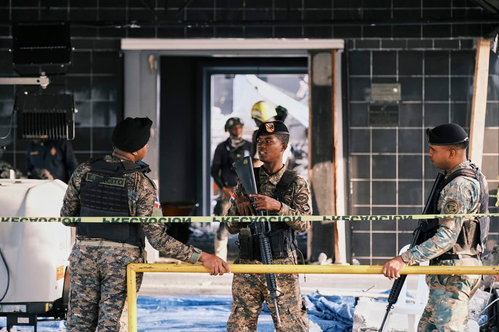 El Ejército controla el acceso a la instalación. Este miércoles se desmintió que hubiese denuncias sobre 
<b>el presunto robo de tarjetas de crédito a las víctimas</b>.