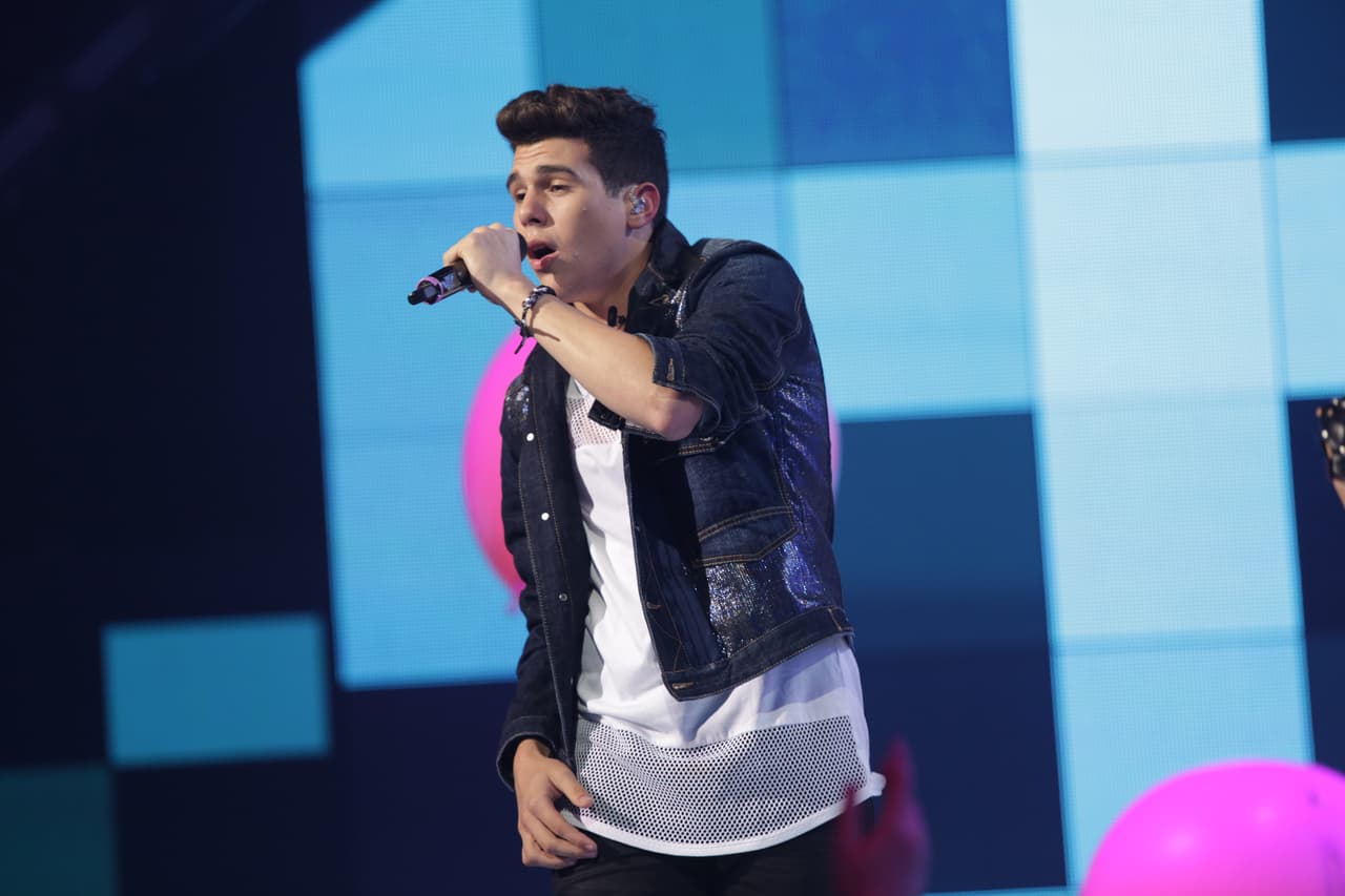 Una noche digna de finales. Pitbull, Fifth Harmony, Wisín, los jueces cantaron y ya tenemos banda. Además, las emociones estuvieron a flor de piel con sorpresas, eliminaciones y estrenos.