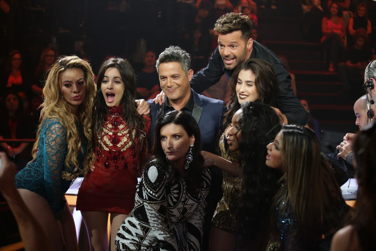 Una noche digna de finales. Pitbull, Fifth Harmony, Wisín, los jueces cantaron y ya tenemos banda. Además, las emociones estuvieron a flor de piel con sorpresas, eliminaciones y estrenos.