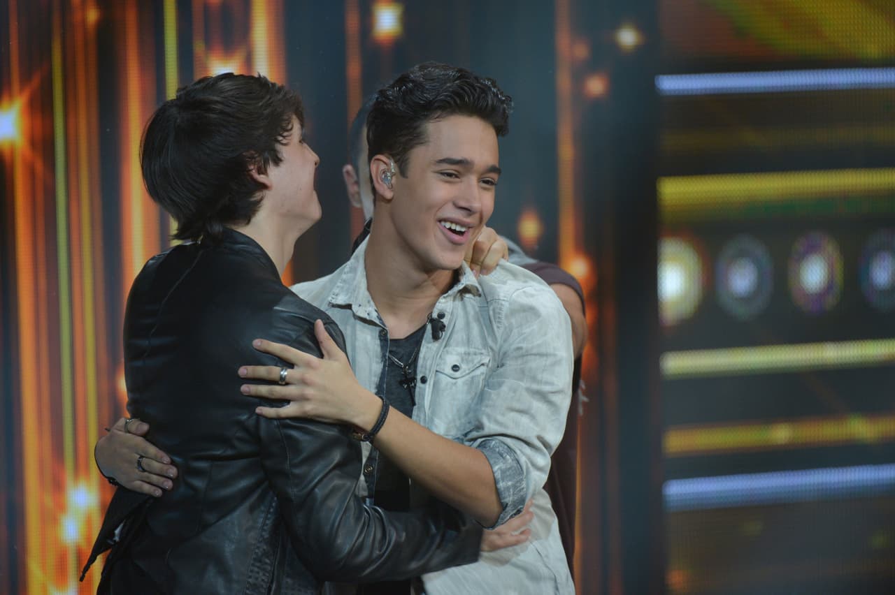 Una noche digna de finales. Pitbull, Fifth Harmony, Wisín, los jueces cantaron y ya tenemos banda. Además, las emociones estuvieron a flor de piel con sorpresas, eliminaciones y estrenos.