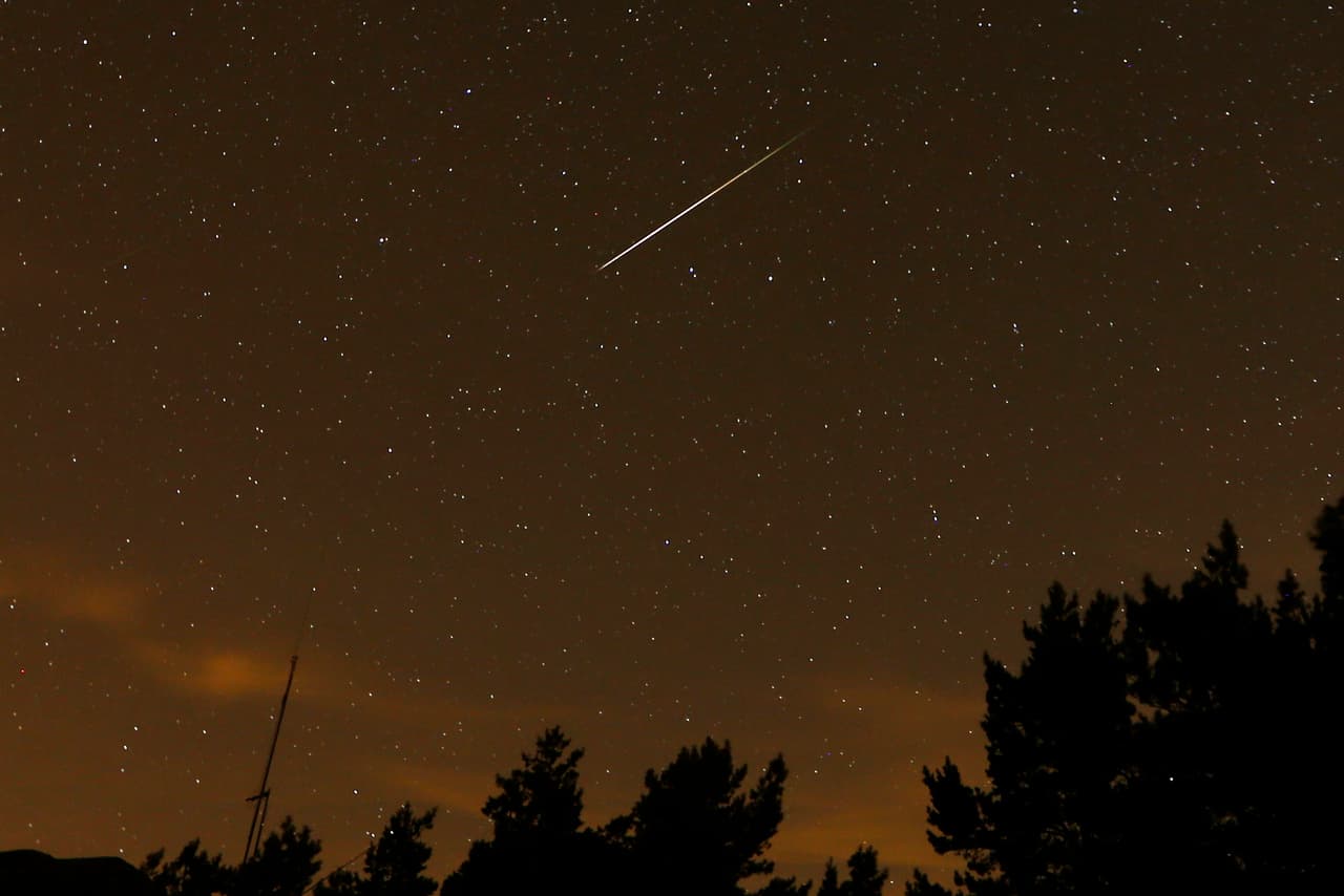 <b>La nubosidad de Georgia podría dificultar la observación, especialmente en las zonas al norte de la Interestatal 20. Aun así, los claros entre las nubes podrían brindar oportunidades para ver algunos meteoros.</b>
<br>
<br>✨Mejor noche: del miércoles 12 al jueves 13 de agosto.
<br>
<br>✨Mejor momento: desde la medianoche hasta el amanecer del jueves.
<br>
<br>✨Mejor visibilidad: a partir de las 10 de la noche.
