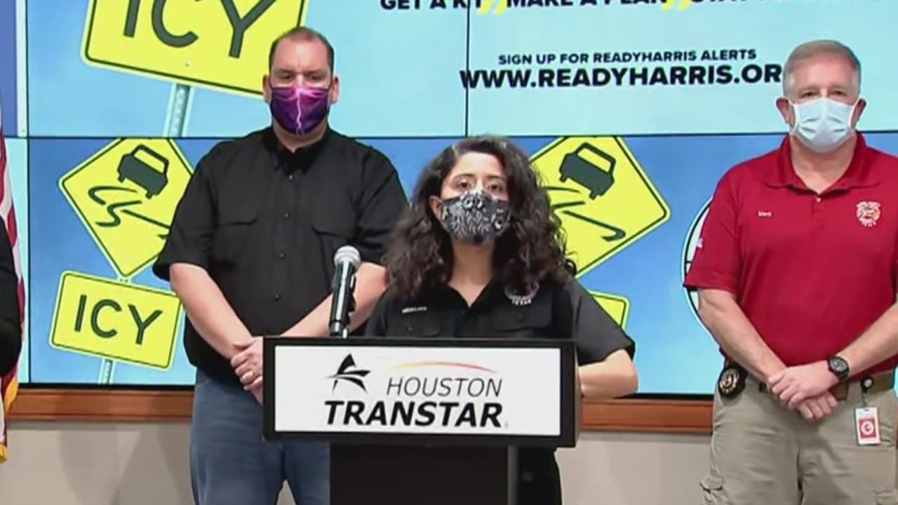 La juez del condado Harris, Lina Hidalgo, firmó una declaración de desastre, documento que otorgó a los funcionarios la facultad de usar todos los recursos disponibles.
<br>